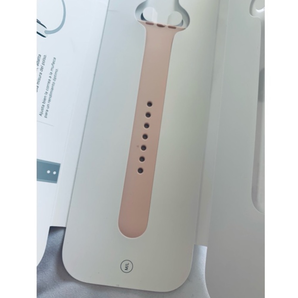 🌸 5 for $25 New Apple watch strap Pink size M/L